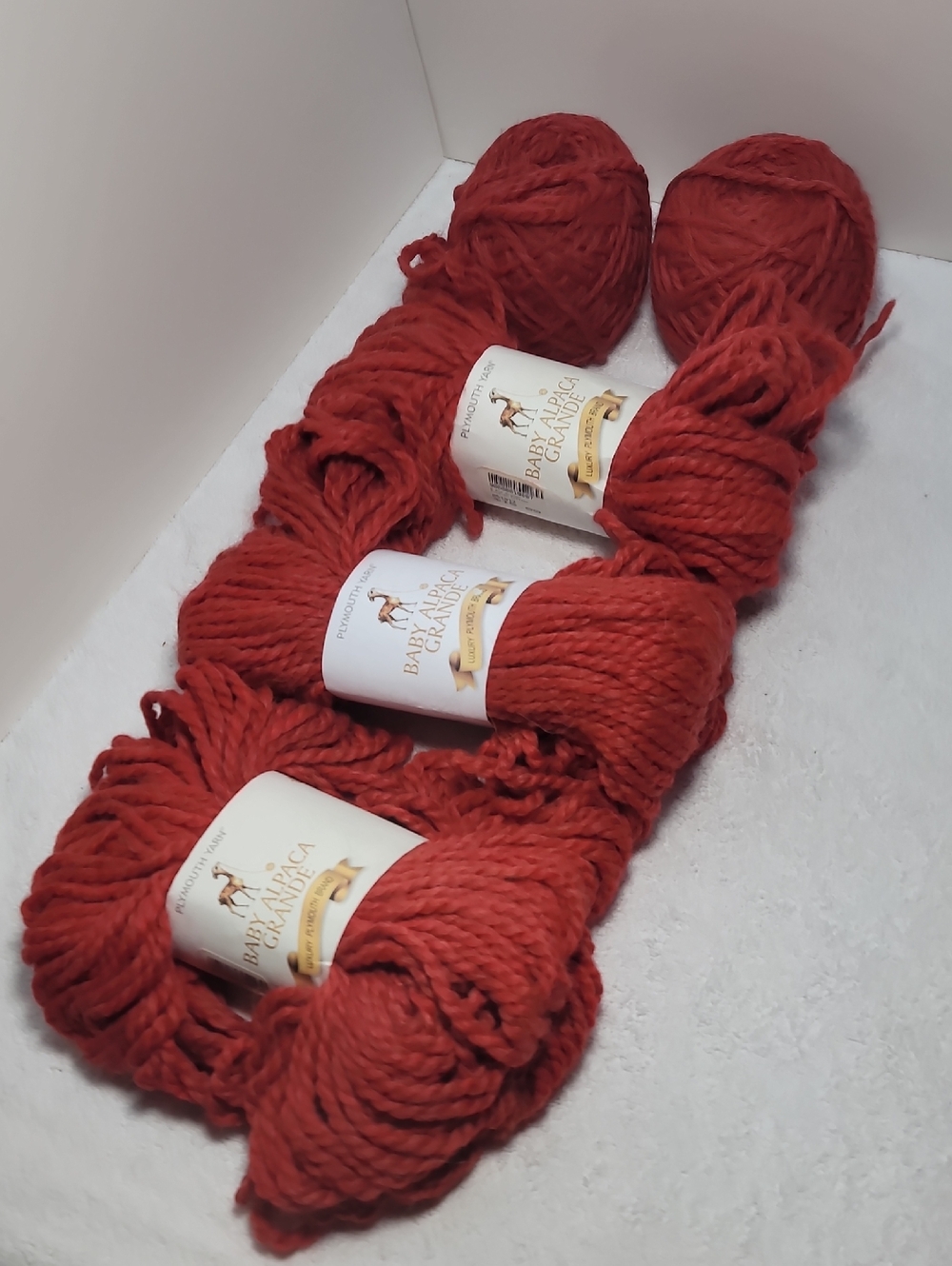 Baby Alpaca Grande Chunky Yarn - Rust Red 3 Skeins, 2 Balls NWT